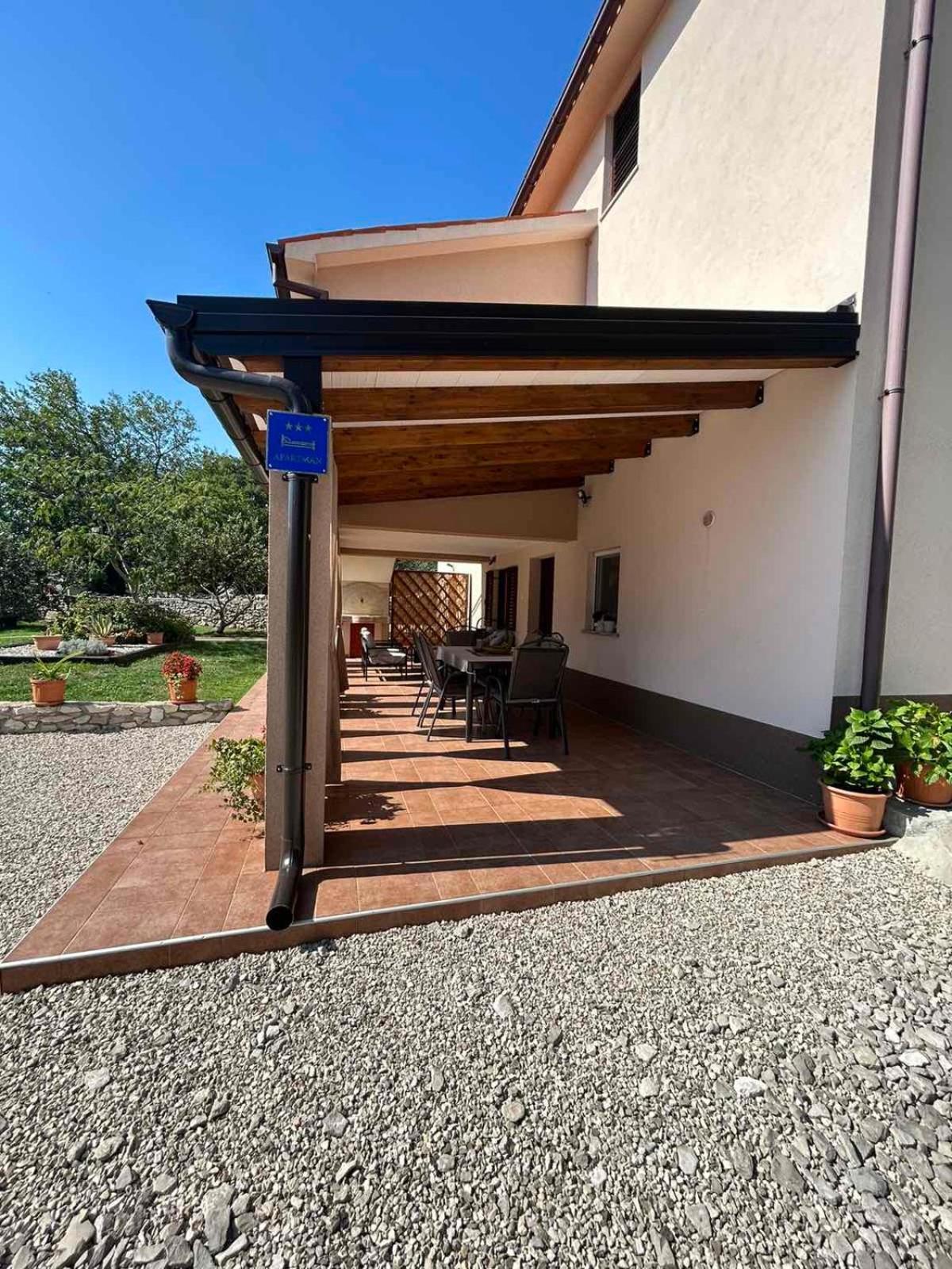 Apartmani Antonija Vozilici Bagian luar foto